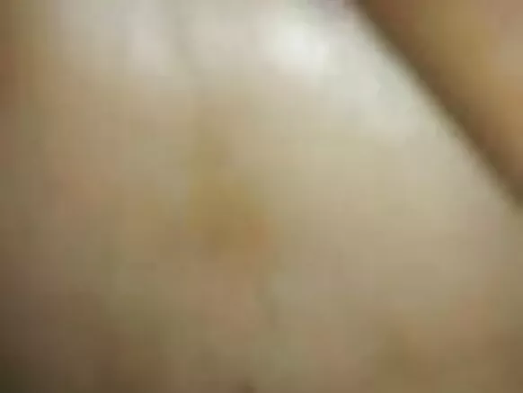 Indiyawa Desi bhabi ta yi lalata da dubura da manyan jakuna tana zubar dafin jaki.
