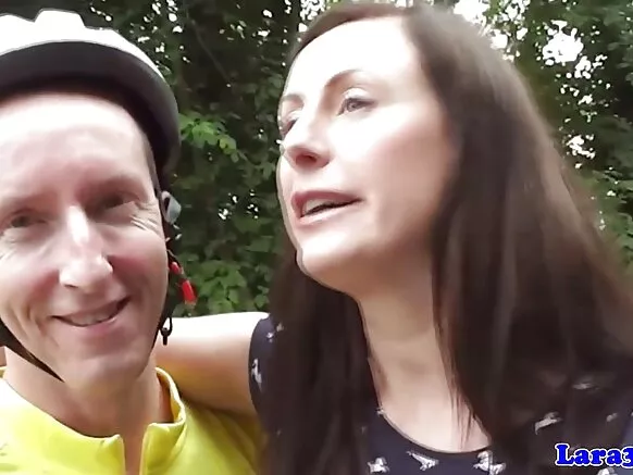 Turawa turanci milf in safa tsura batsa video dubura cikin dogon sheqa tana cin albashi.